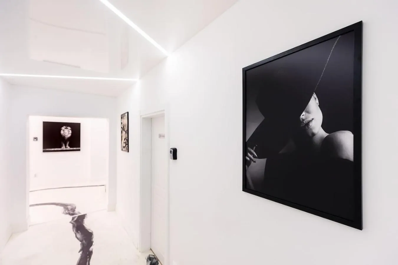 Bucharest Studios Monaco Room 0*,  Roumanie