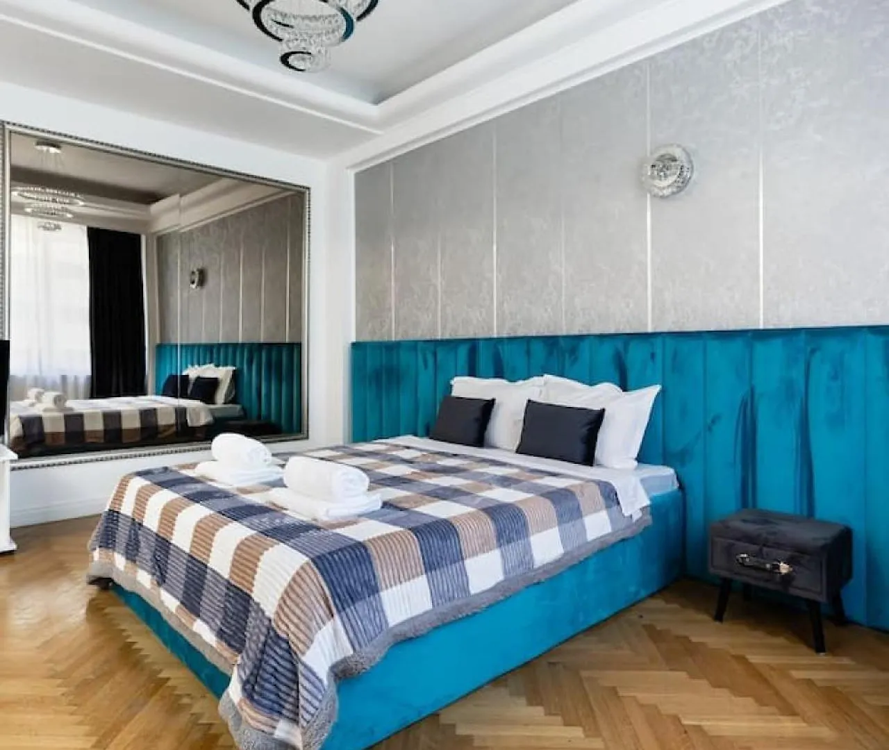 아파트 Bucharest Studios Monaco Room